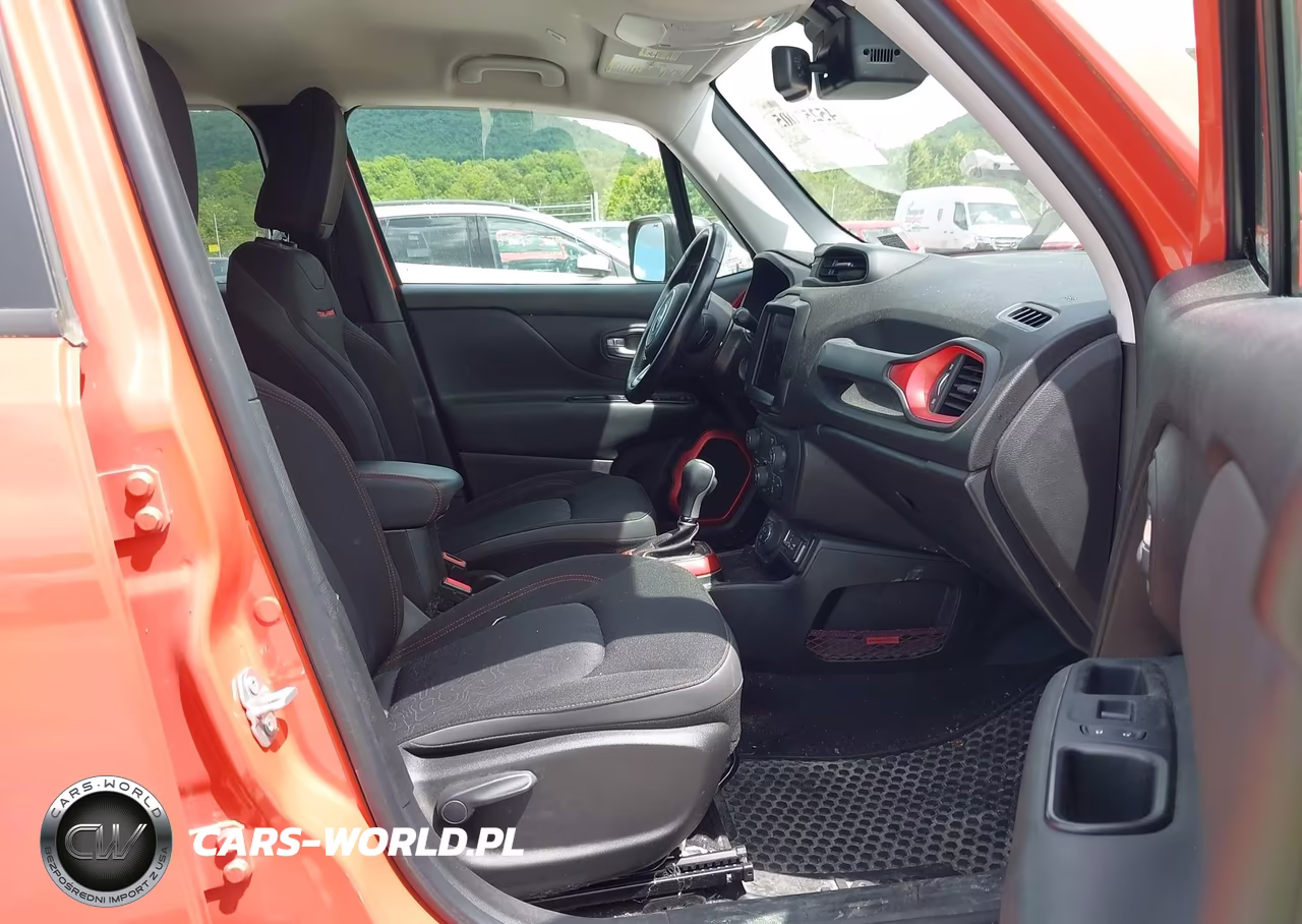 2018 Jeep Renegade Trailhawk 4X4 VIN:ZACCJBCB4JPH94967 - 5