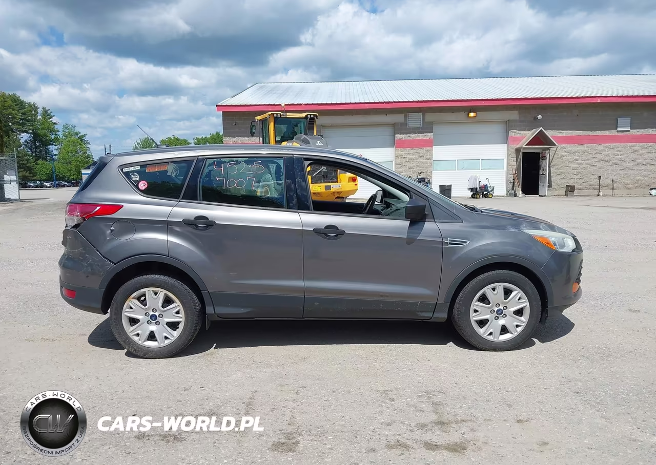 2013 Ford Escape S VIN:1FMCU0F78DUD46698 - 13