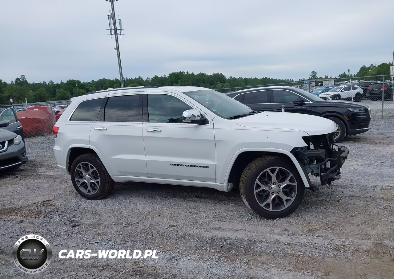 2019 Jeep Grand Cherokee Overland 4X2 VIN:1C4RJECG3KC556654 - 14