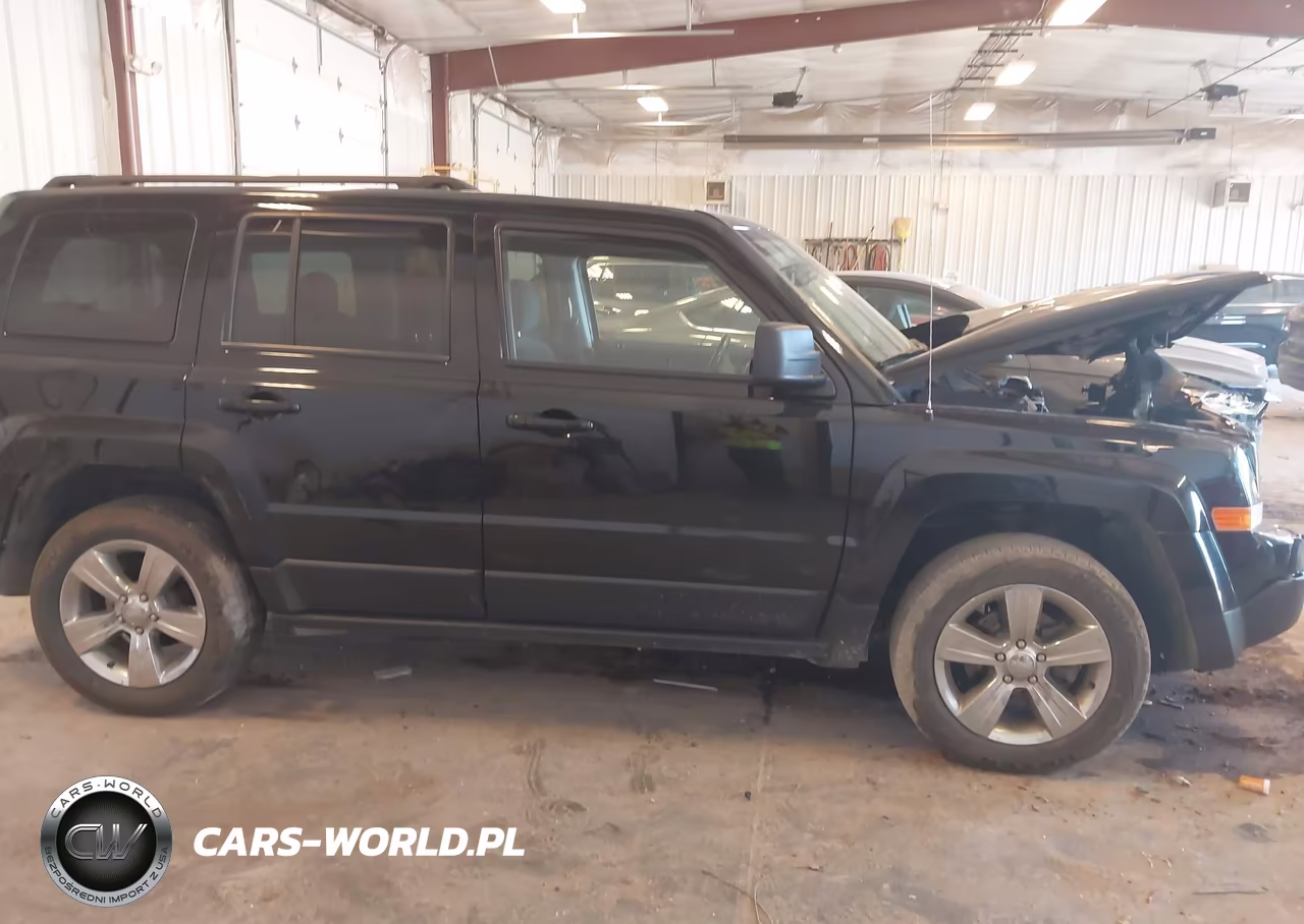 2017 Jeep Patriot Latitude 4X4 VIN:1C4NJRFB9HD174668 - 13