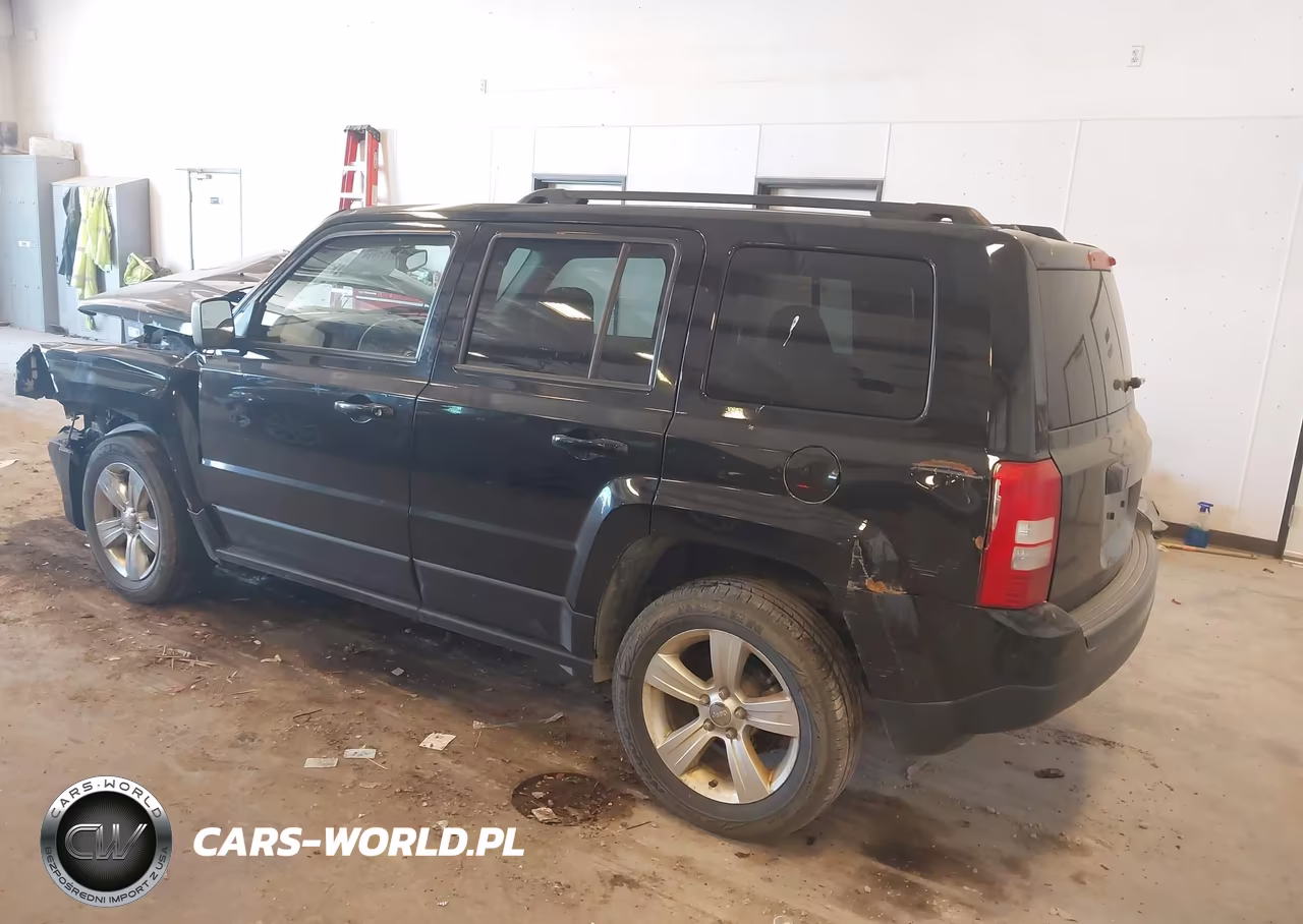 2017 Jeep Patriot Latitude 4X4 VIN:1C4NJRFB9HD174668 - 3