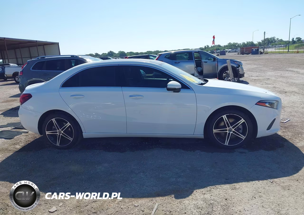 2021 Mercedes-Benz A 220 VIN:W1K3G4EBXMJ296886 - 14