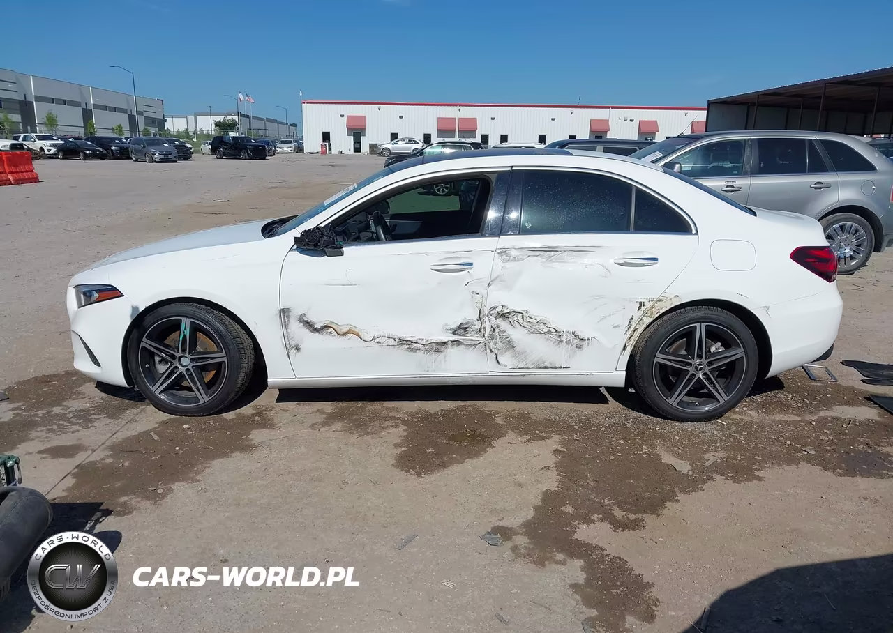 2021 Mercedes-Benz A 220 VIN:W1K3G4EBXMJ296886 - 15