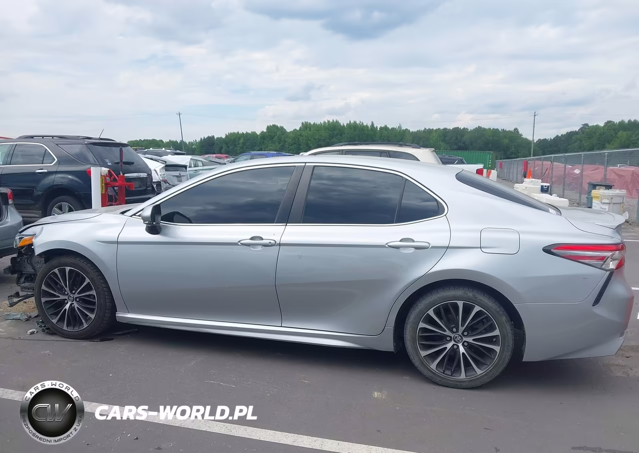 2018 Toyota Camry Se VIN:4T1B11HK8JU527405 - 14