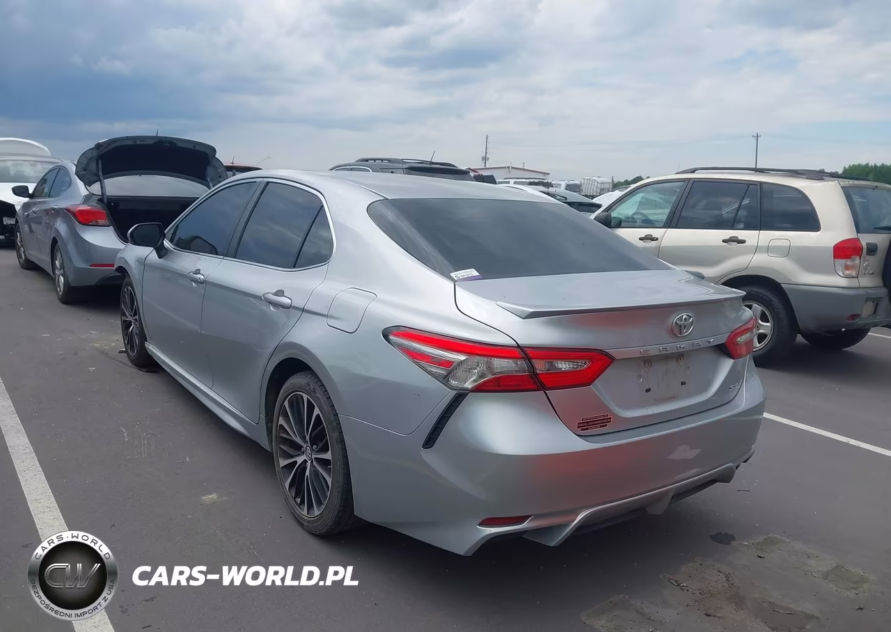2018 Toyota Camry Se VIN:4T1B11HK8JU527405 - 3