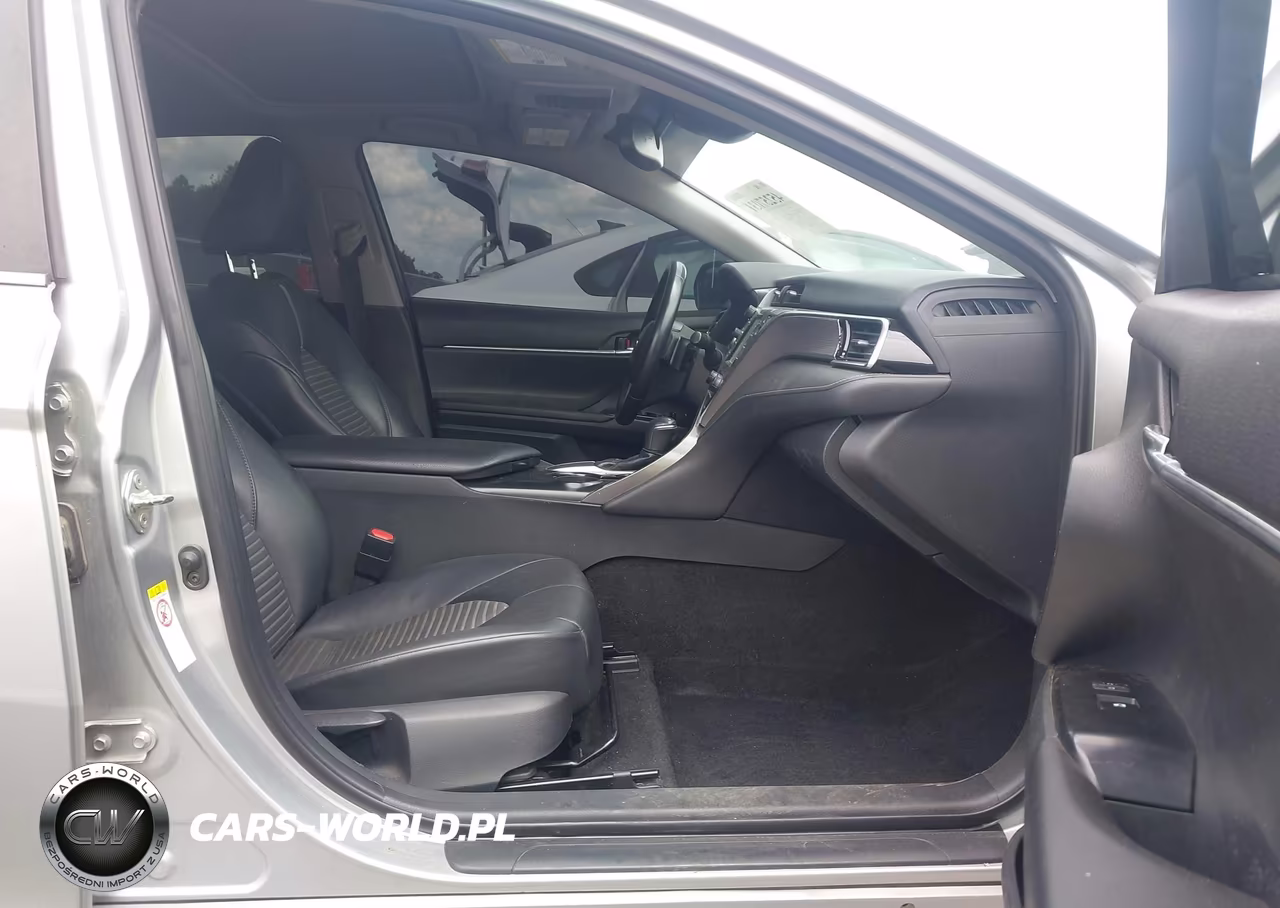 2018 Toyota Camry Se VIN:4T1B11HK8JU527405 - 5