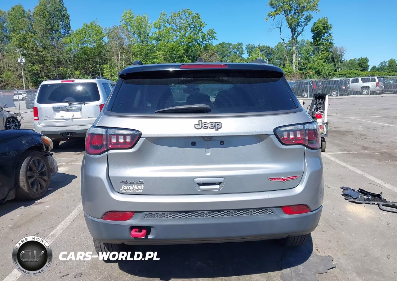 2020 Jeep Compass Trailhawk 4X4 VIN:3C4NJDDB4LT214440 - 17