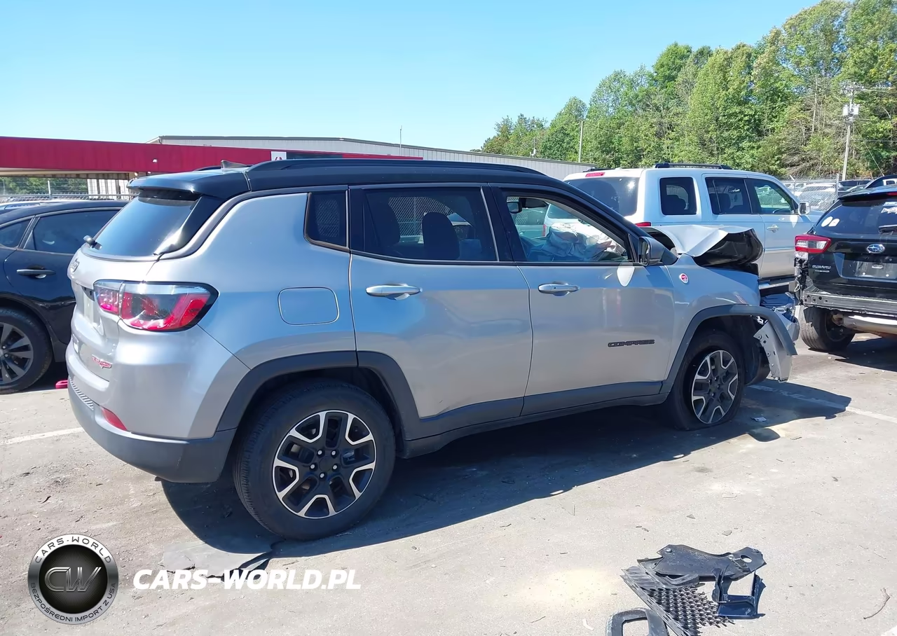 2020 Jeep Compass Trailhawk 4X4 VIN:3C4NJDDB4LT214440 - 4