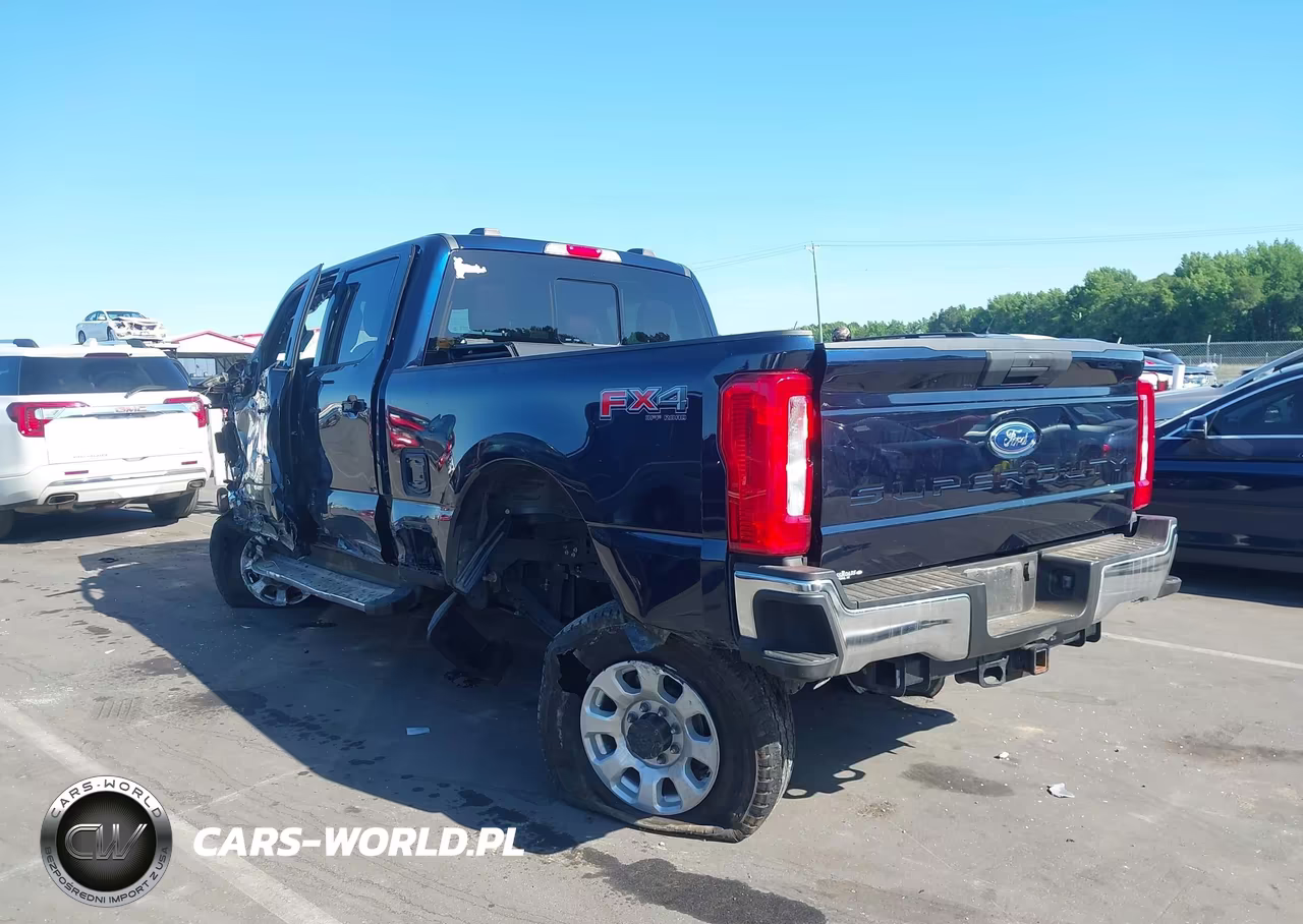 2023 Ford F-250 Xlt VIN:1FT7W2BN9PEE11136 - 3
