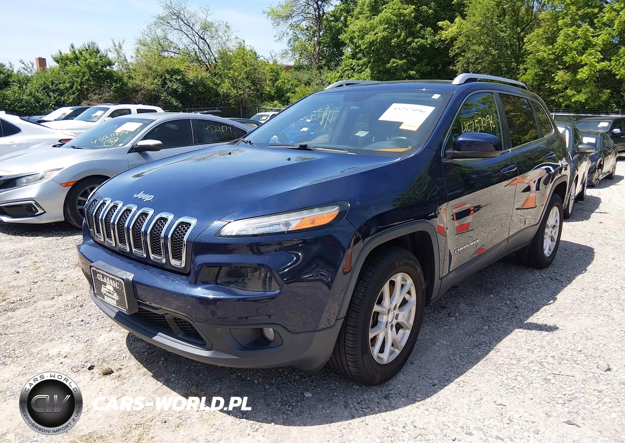 2016 Jeep Cherokee Latitude VIN:1C4PJMCB3GW118292 - 2
