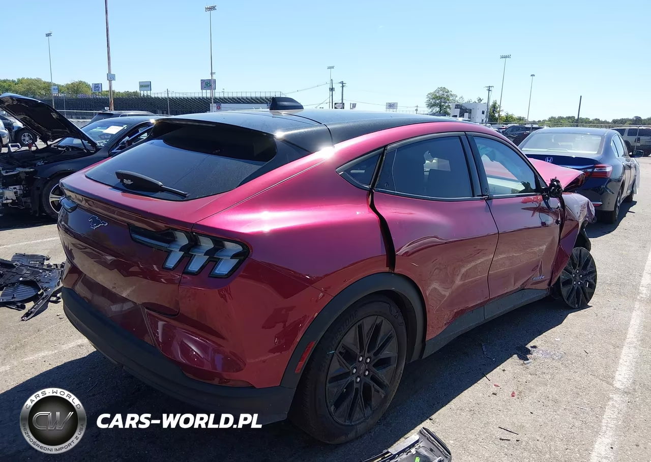 2025 Ford Mustang Mach-E Select VIN:3FMTK1R44SMA14787 - 4