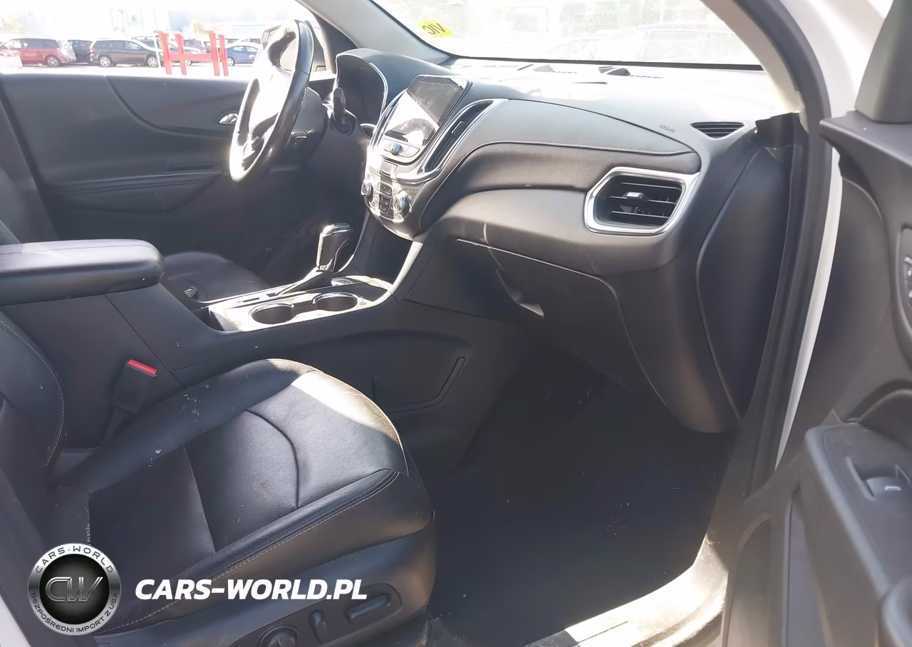 2018 Chevrolet Equinox Premier VIN:2GNAXWEX1J6330075 - 5