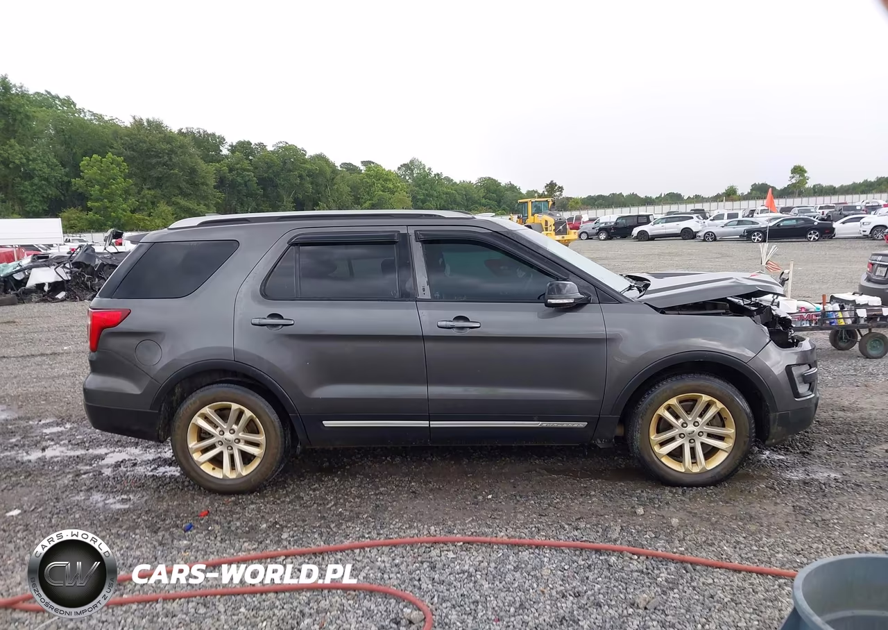 2016 Ford Explorer Xlt VIN:1FM5K7D89GGB31112 - 14