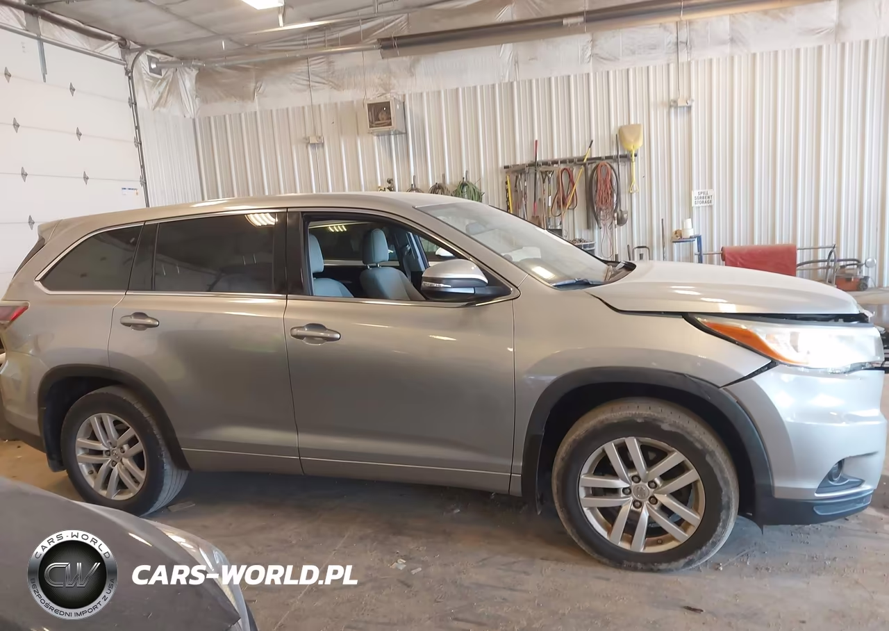 2014 Toyota Highlander Le V6 VIN:5TDBKRFH4ES051803 - 13