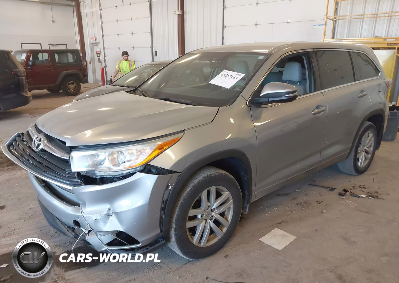 2014 Toyota Highlander Le V6 VIN:5TDBKRFH4ES051803 - 2