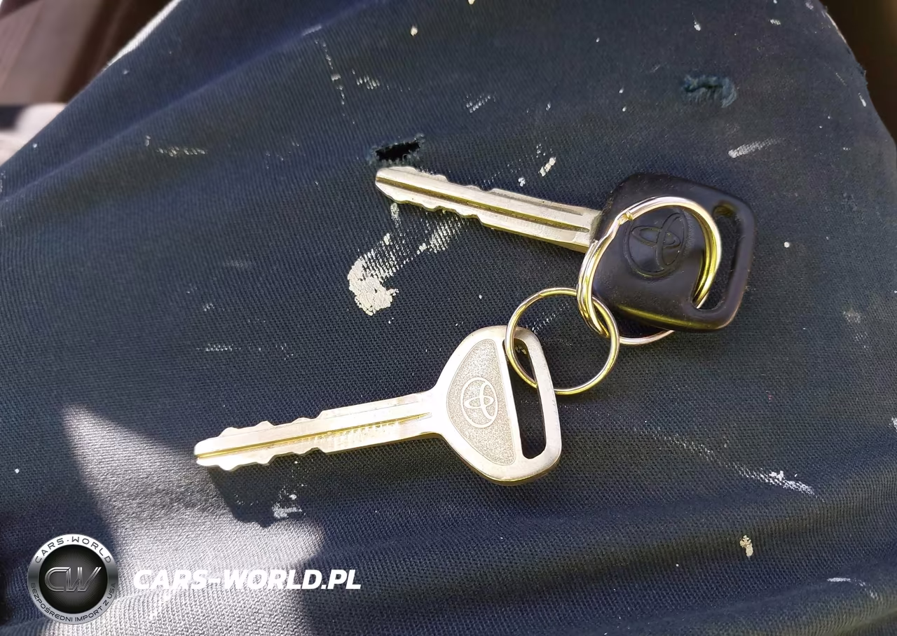 1999 Toyota Corolla Le VIN:2T1BR12E9XC153800 - 11