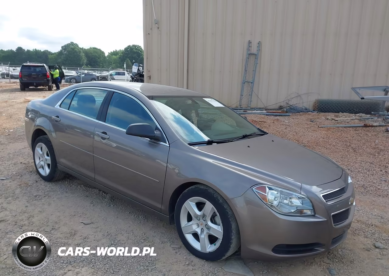 2011 Chevrolet Malibu Ls – zdjęcie 1 z 13