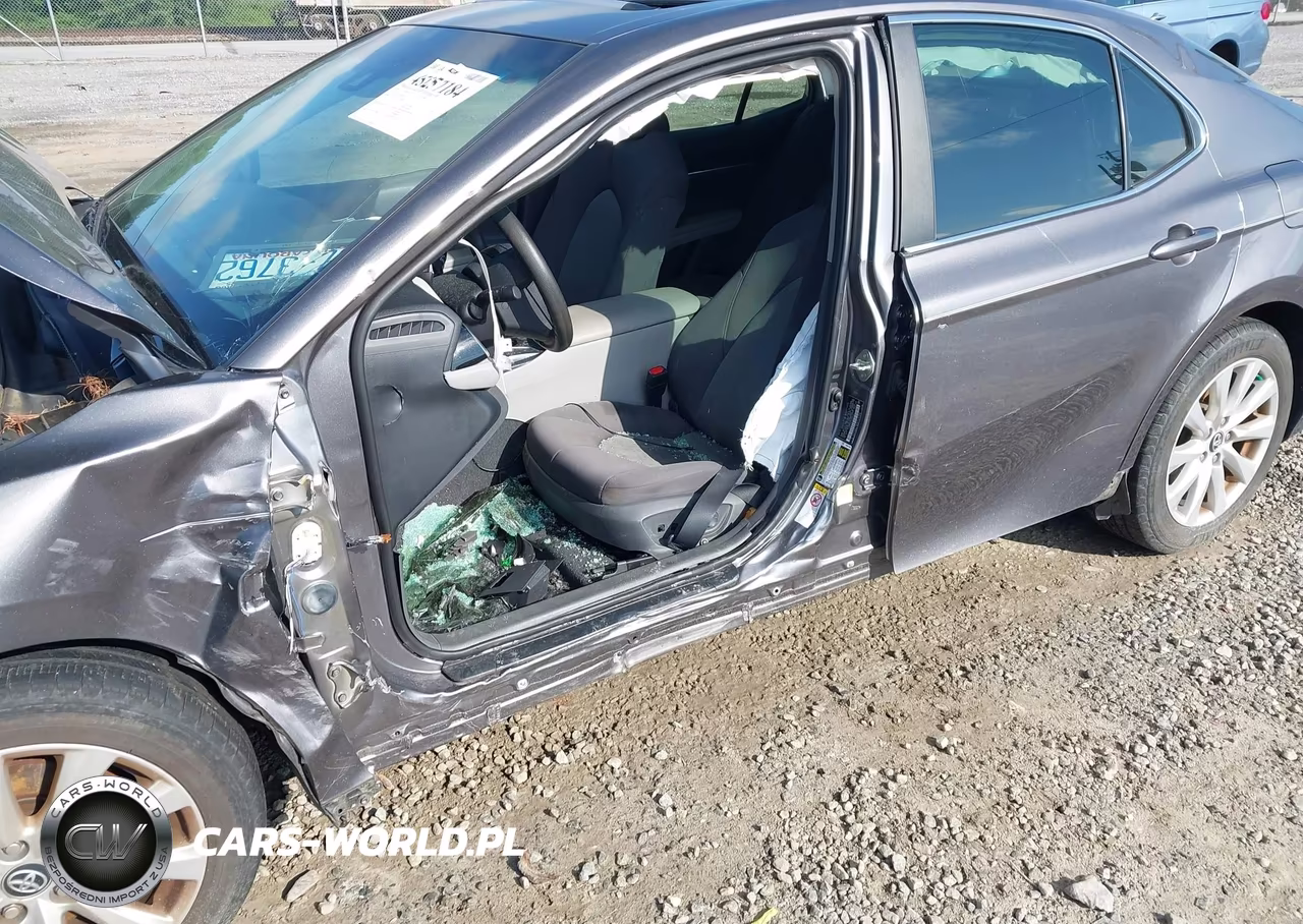 2018 Toyota Camry Le VIN:4T1B11HK3JU504646 - 6