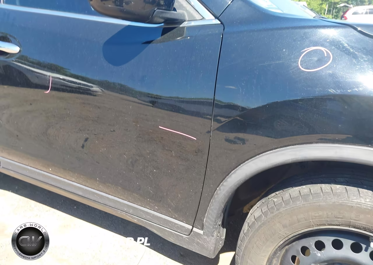 2015 Nissan Rogue S VIN:KNMAT2MV7FP505725 - 13