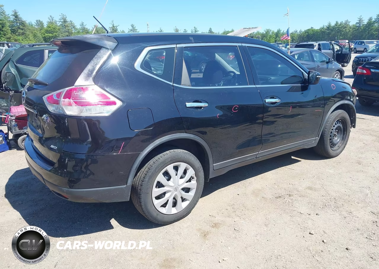 2015 Nissan Rogue S VIN:KNMAT2MV7FP505725 - 4