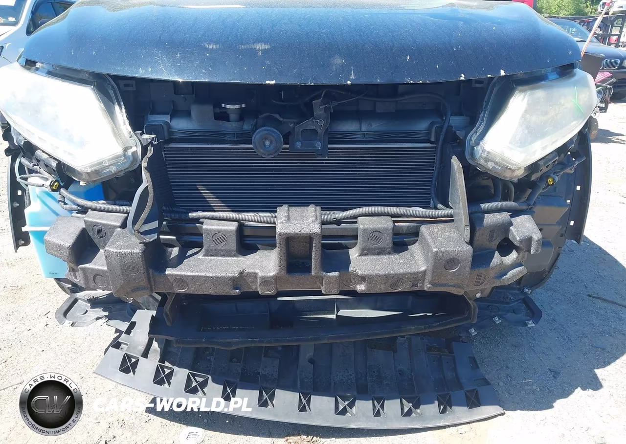 2015 Nissan Rogue S VIN:KNMAT2MV7FP505725 - 6
