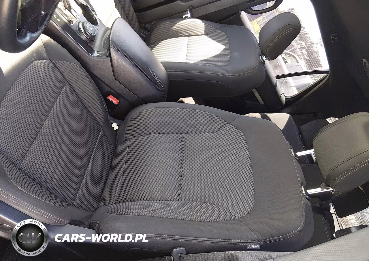 2018 Ford Explorer Xlt VIN:1FM5K8D82JGB91195 - 17