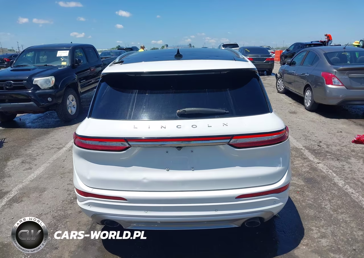 2020 Lincoln Corsair Reserve VIN:5LMCJ2C92LUL10205 - 16