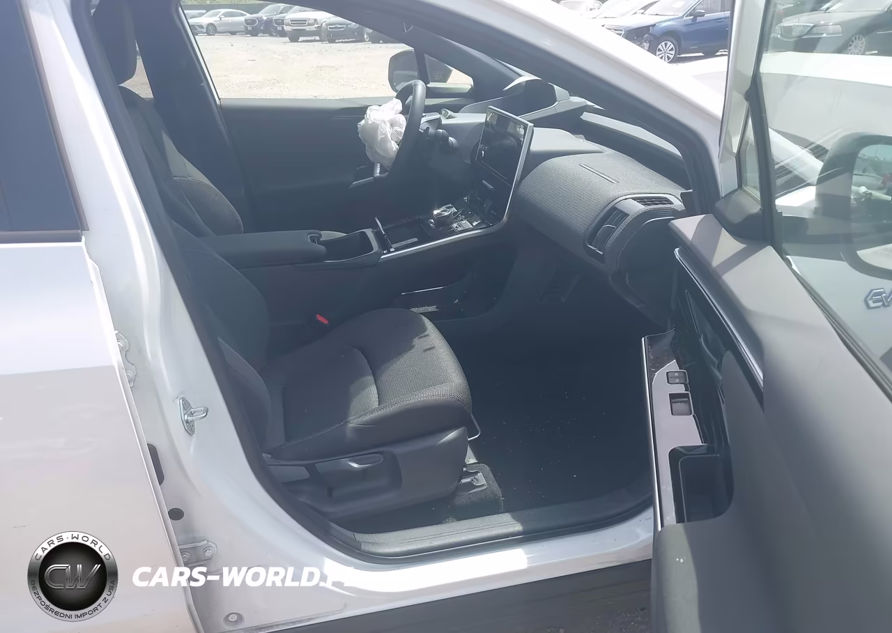 2024 Subaru Solterra Premium VIN:JTMABABA7RA088126 - 5