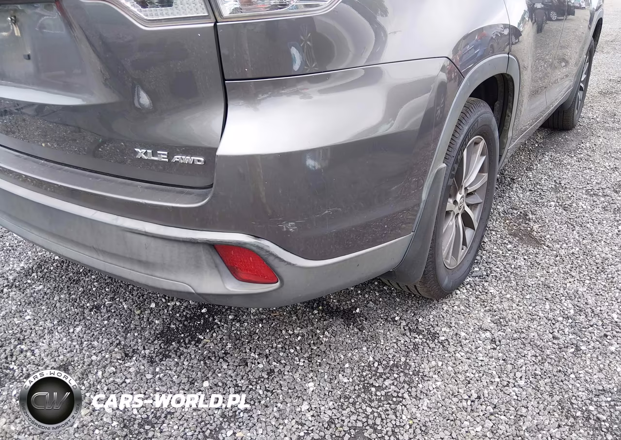 2018 Toyota Highlander Xle VIN:5TDJZRFHXJS561932 - 19