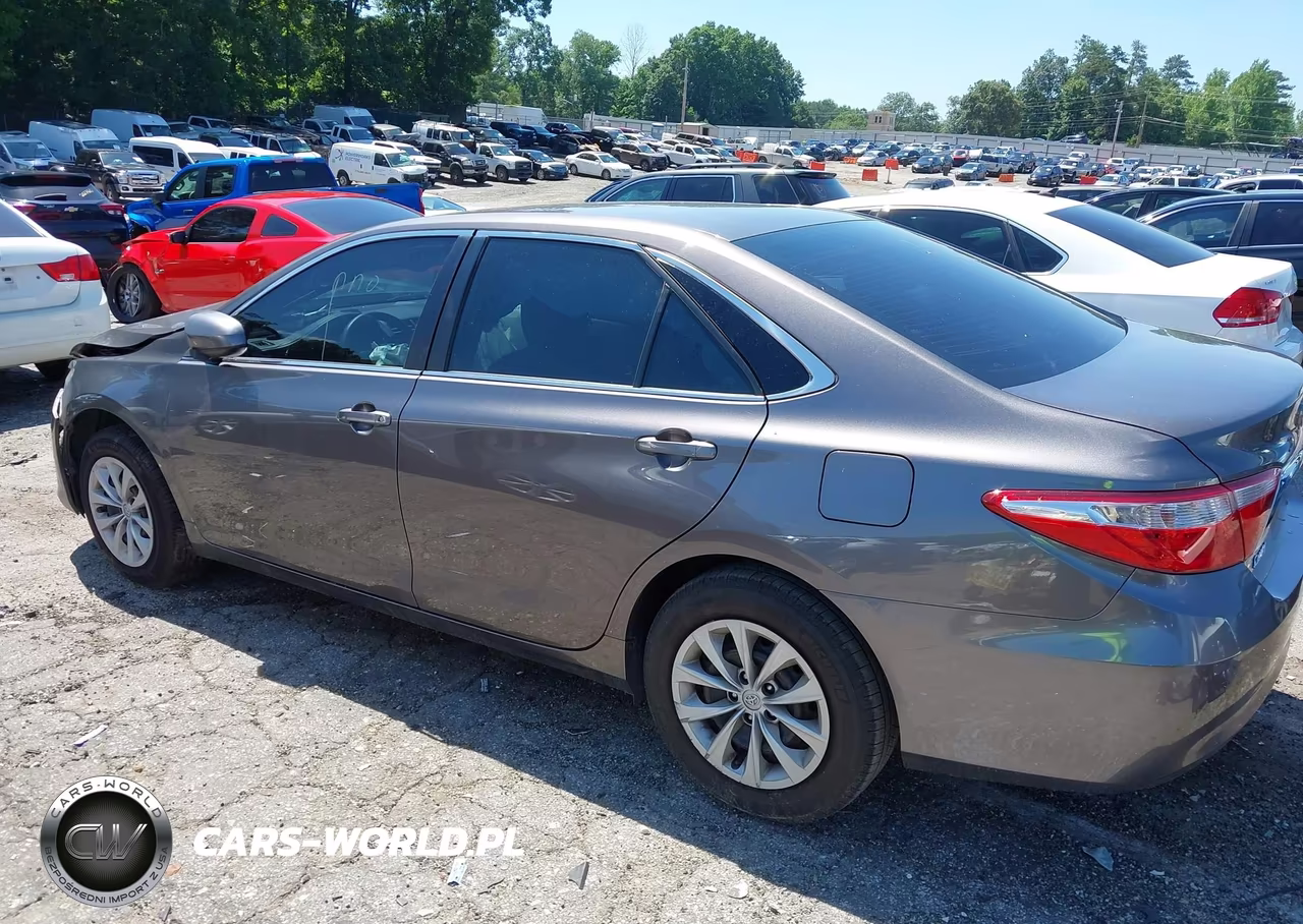 2017 Toyota Camry Le VIN:4T1BF1FK4HU448375 - 3