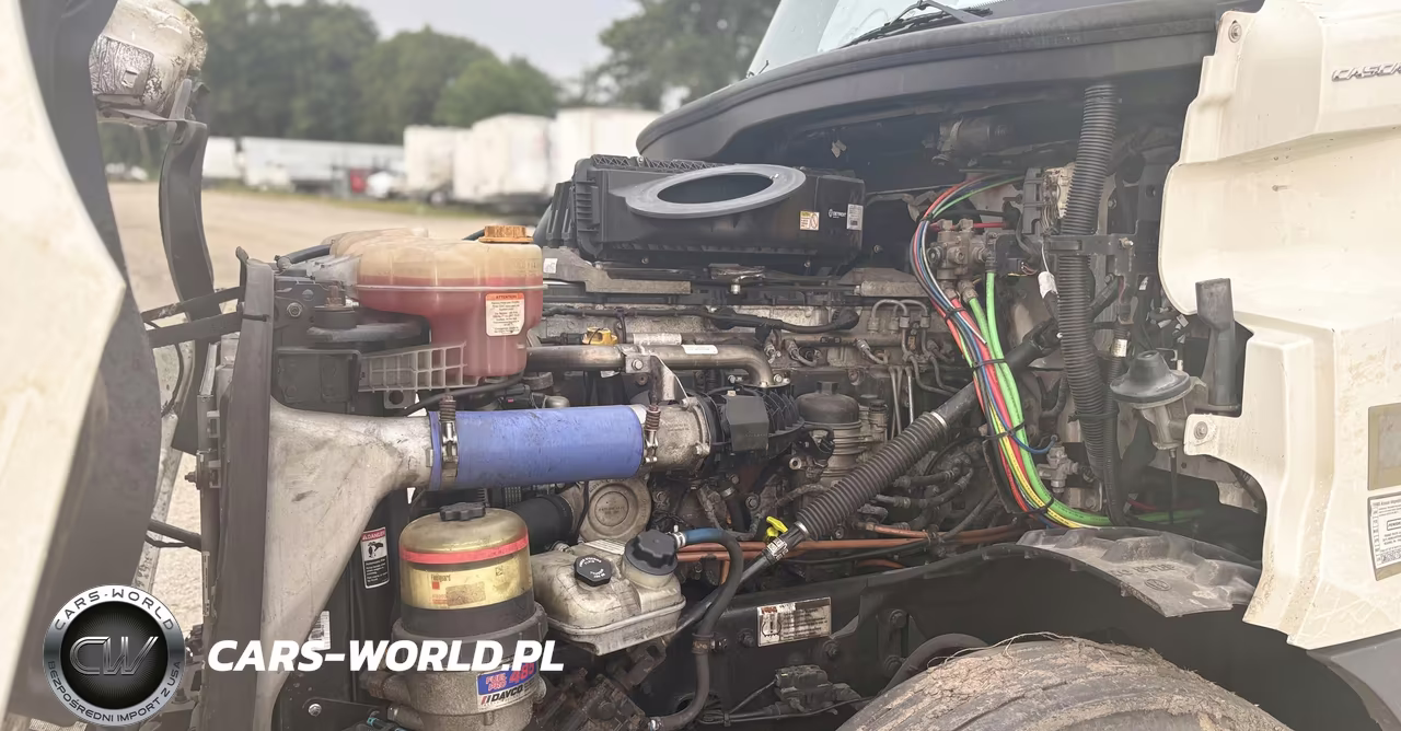 2020 Freightliner New Cascadia 126 VIN:1FUJHLDR7LLLV1037 - 9