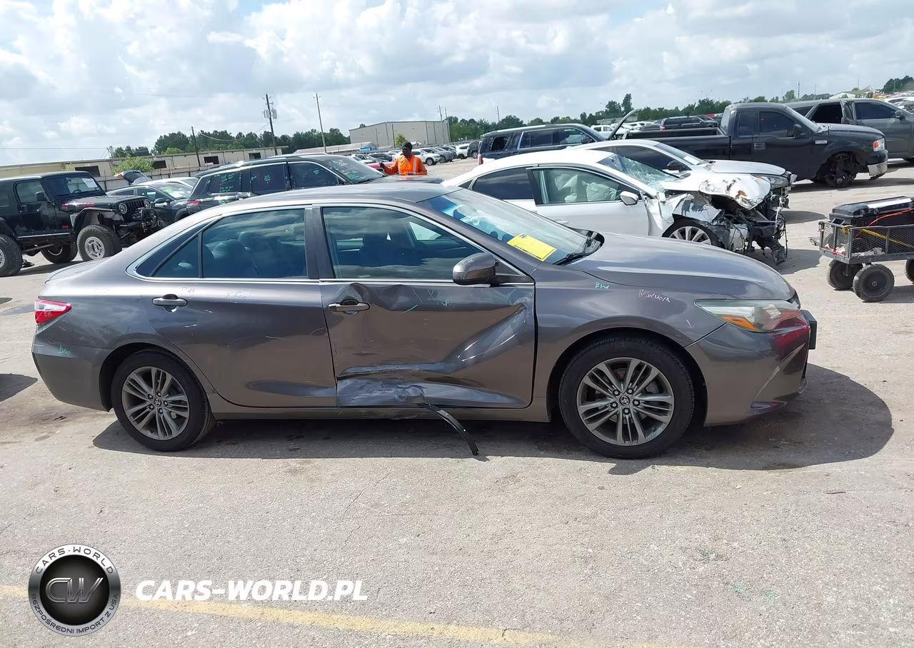2015 Toyota Camry Se VIN:4T1BF1FK3FU014672 - 13