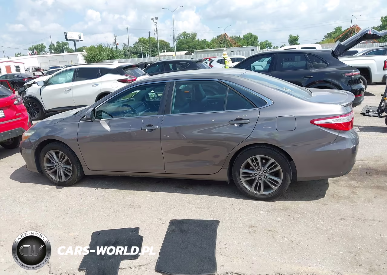 2015 Toyota Camry Se VIN:4T1BF1FK3FU014672 - 14
