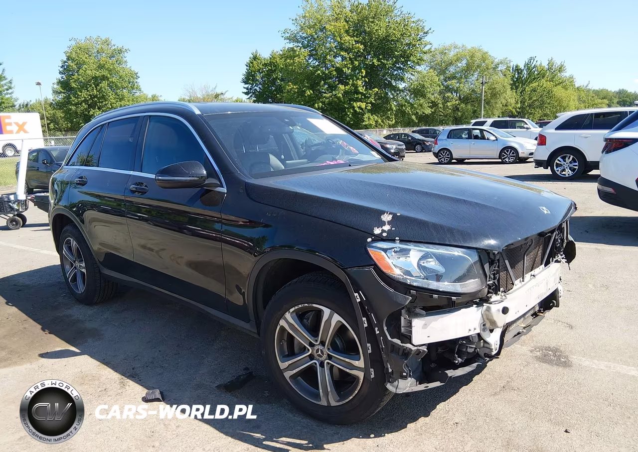 2019 Mercedes-Benz Glc 300 4Matic – zdjęcie 1 z 16