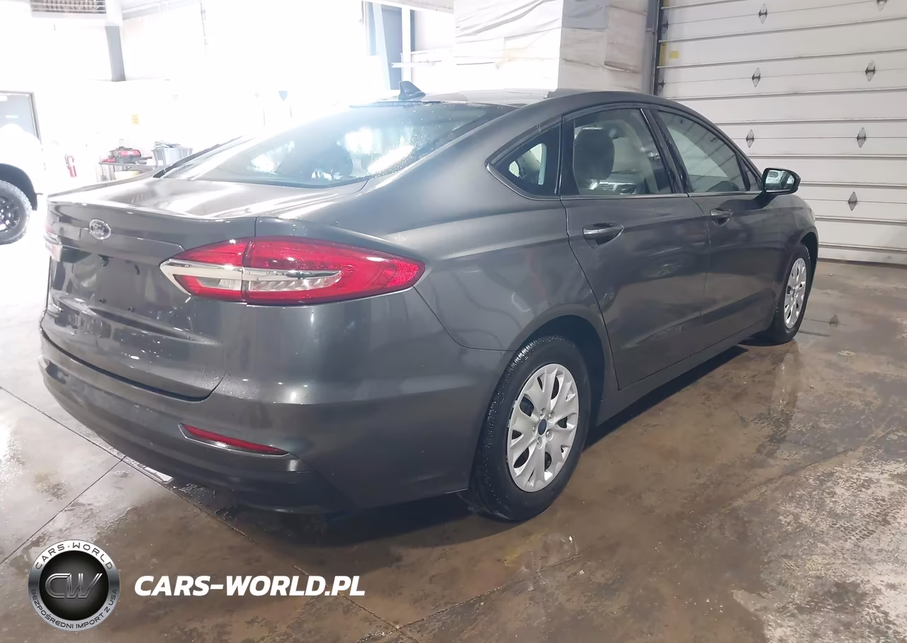 2020 Ford Fusion S VIN:3FA6P0G75LR263362 - 4