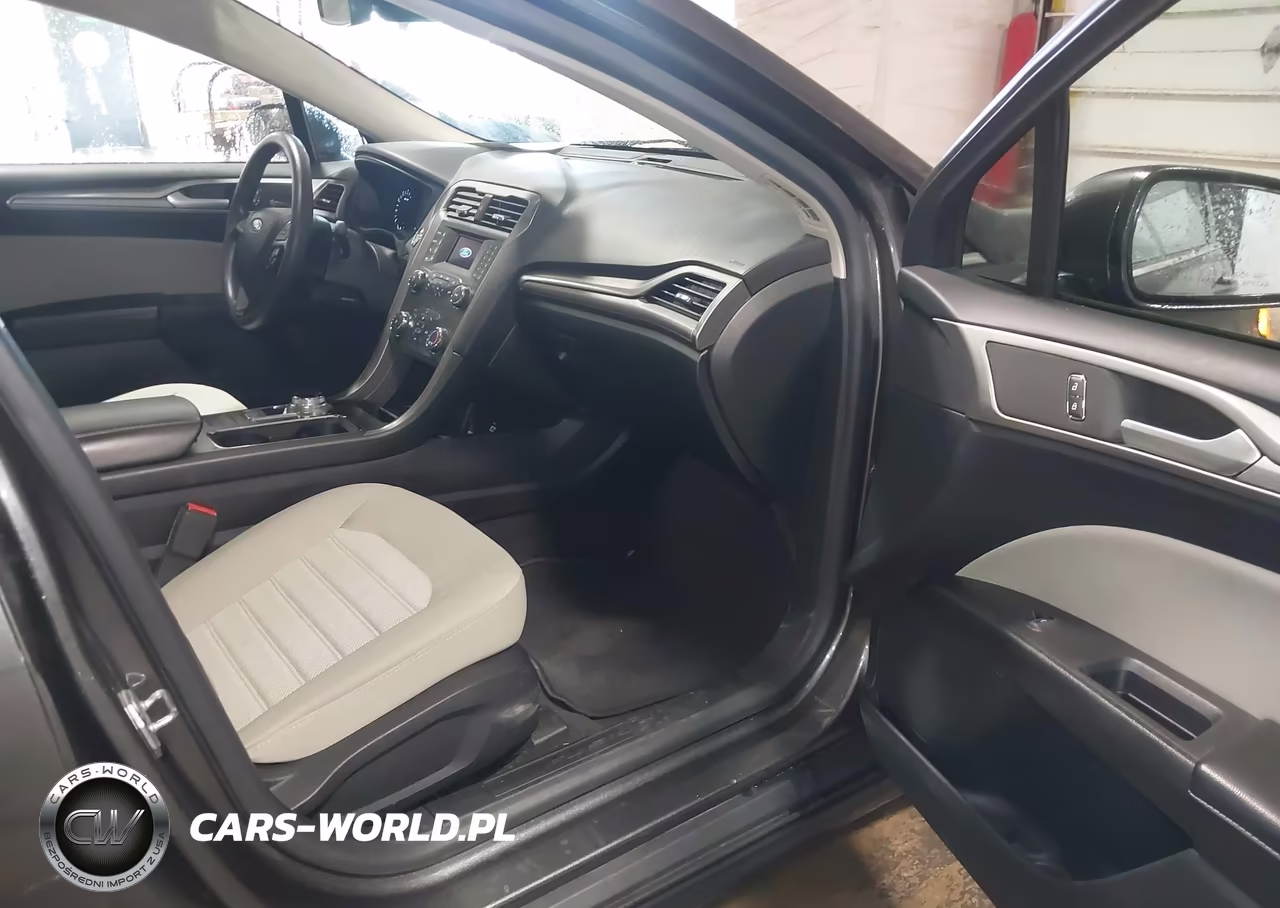 2020 Ford Fusion S VIN:3FA6P0G75LR263362 - 5