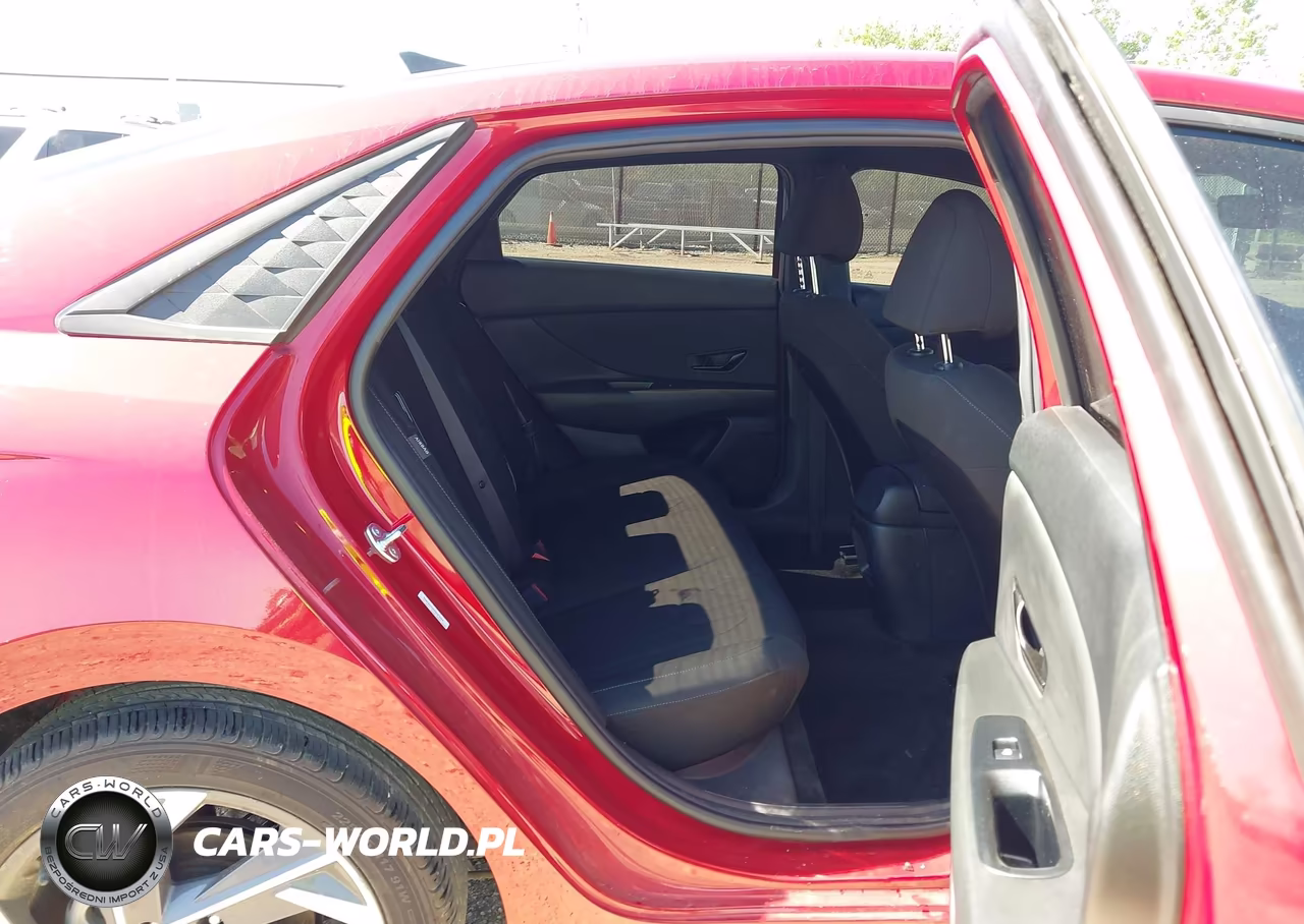 2025 Hyundai Elantra Sel Sport VIN:KMHLM4DG8SU923866 - 8