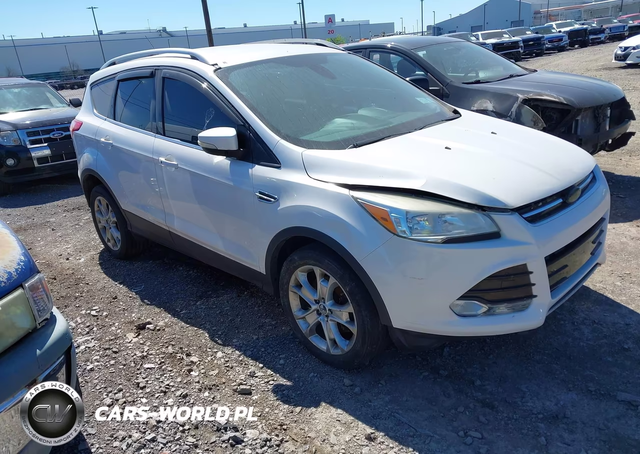 2015 Ford Escape Titanium – zdjęcie 1 z 16