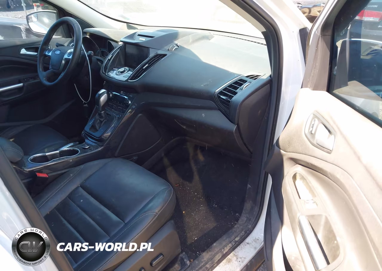 2015 Ford Escape Titanium VIN:1FMCU9J98FUC66706 - 5