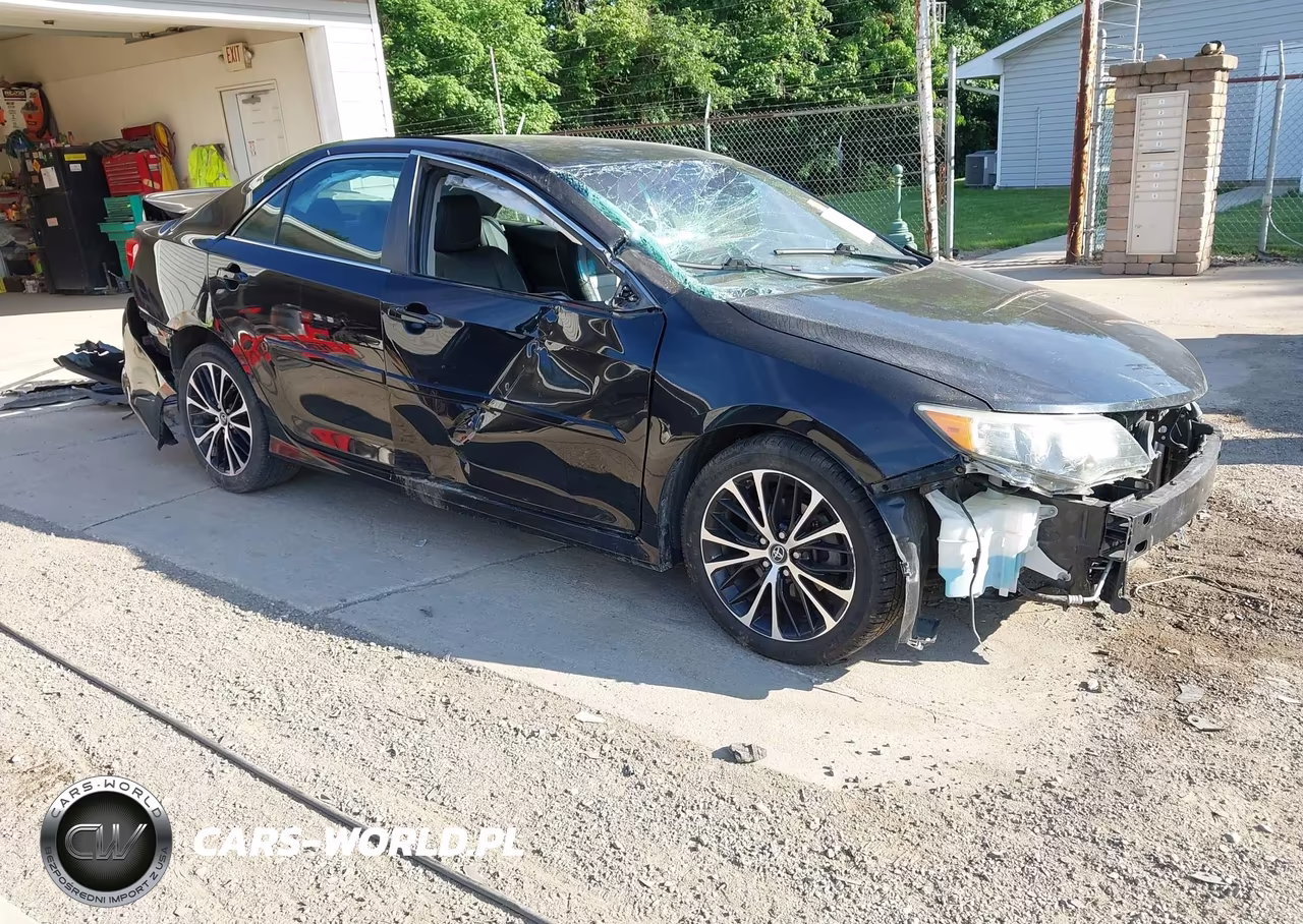2014 Toyota Camry Se – zdjęcie 1 z 20