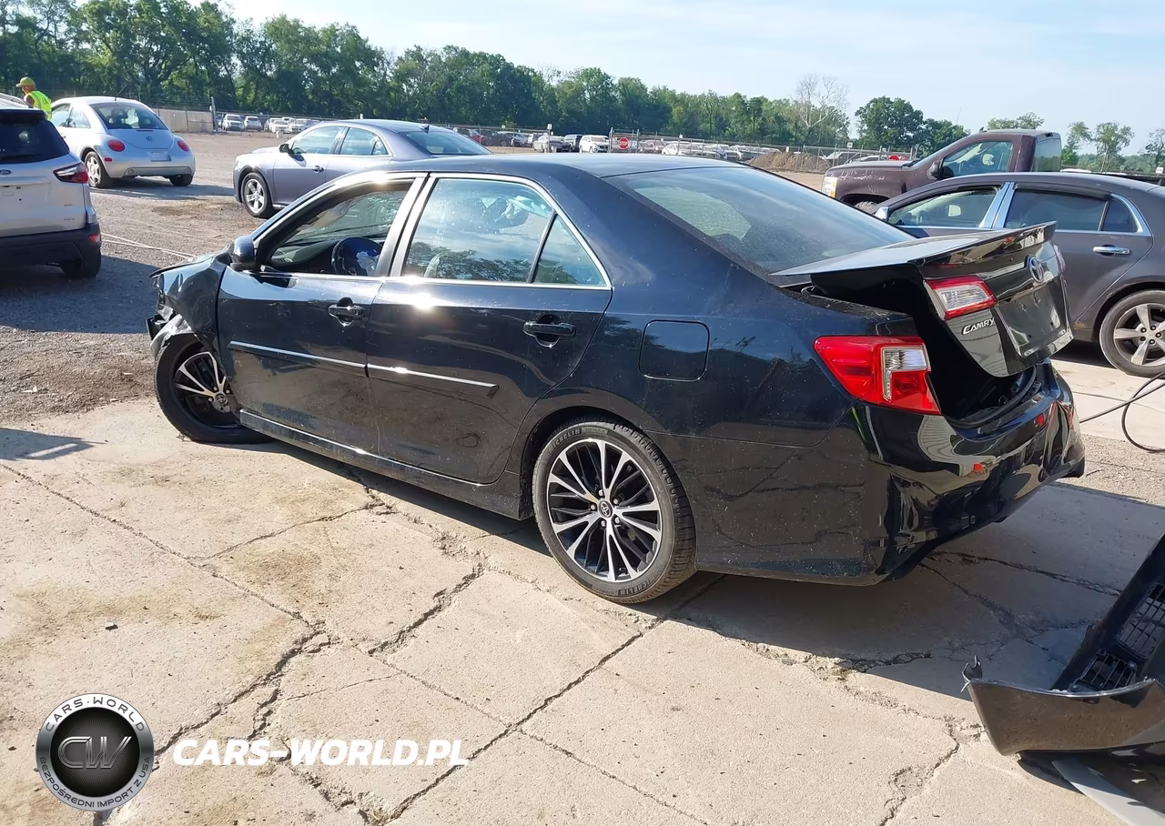 2014 Toyota Camry Se VIN:4T1BF1FK9EU413388 - 3