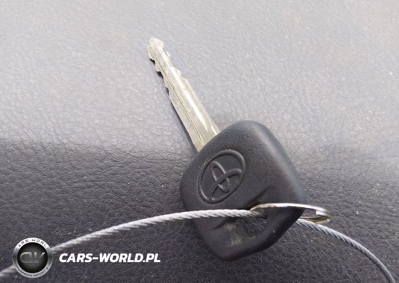 2010 Toyota Yaris VIN:JTDBT4K37A1370243 - 11