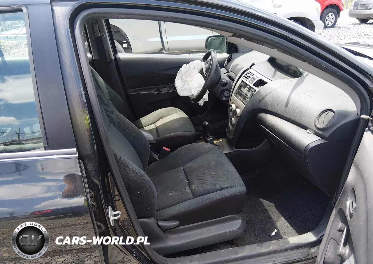 2010 Toyota Yaris VIN:JTDBT4K37A1370243 - 5