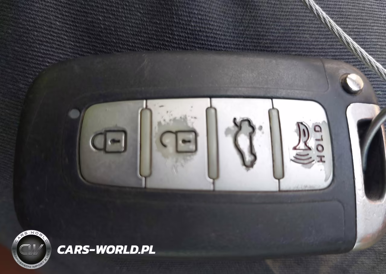 2012 Hyundai Genesis 3.8 VIN:KMHGC4DD7CU205138 - 11