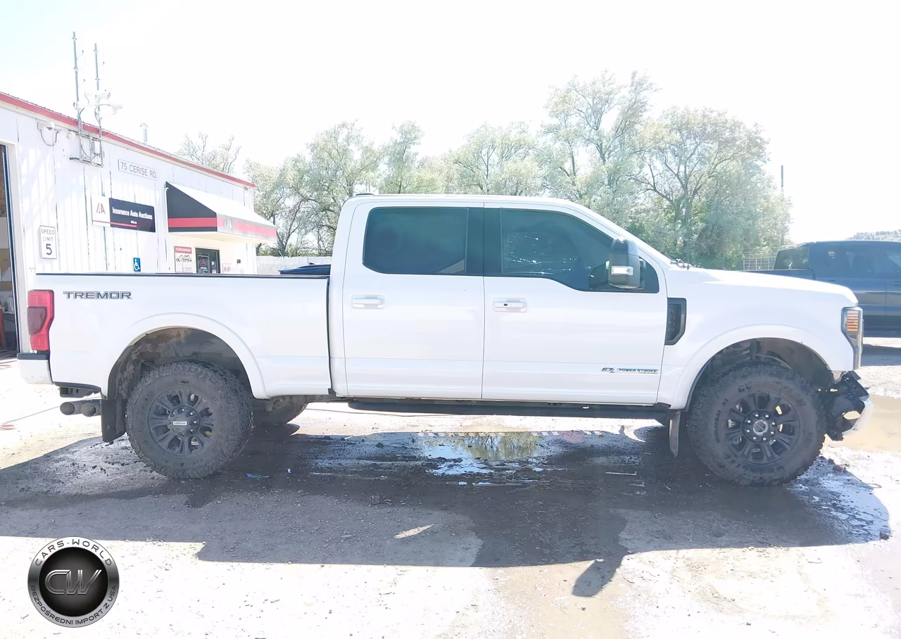 2022 Ford F-350 Lariat VIN:1FT8W3BTXNEF69068 - 16
