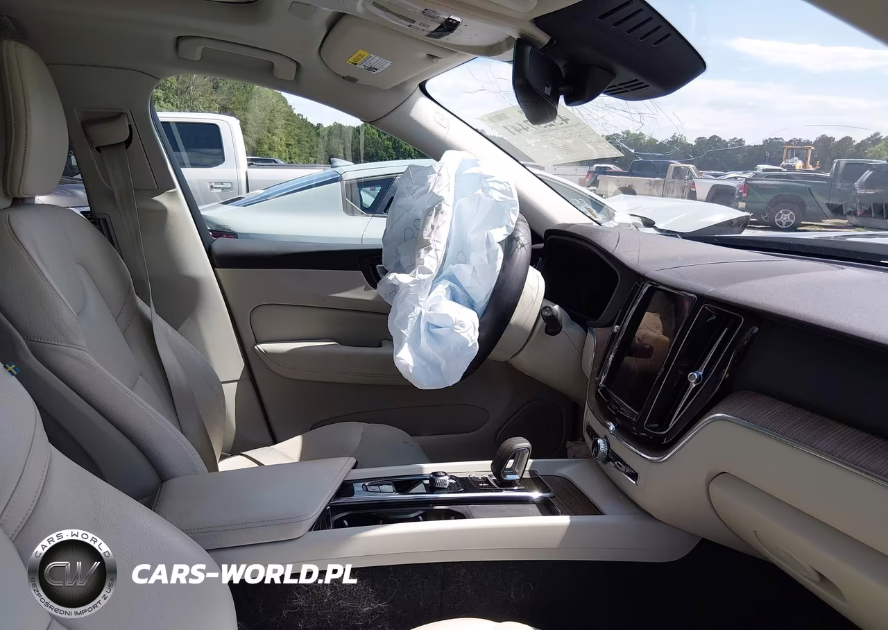 2022 Volvo Xc60 B5 Momentum VIN:YV4L12RK3N1946957 - 5