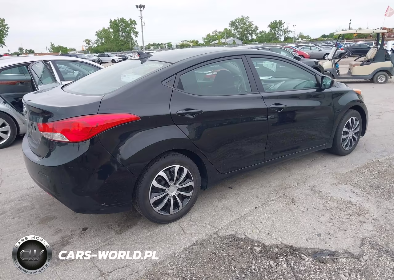 2011 Hyundai Elantra Gls VIN:5NPDH4AEXBH035064 - 4