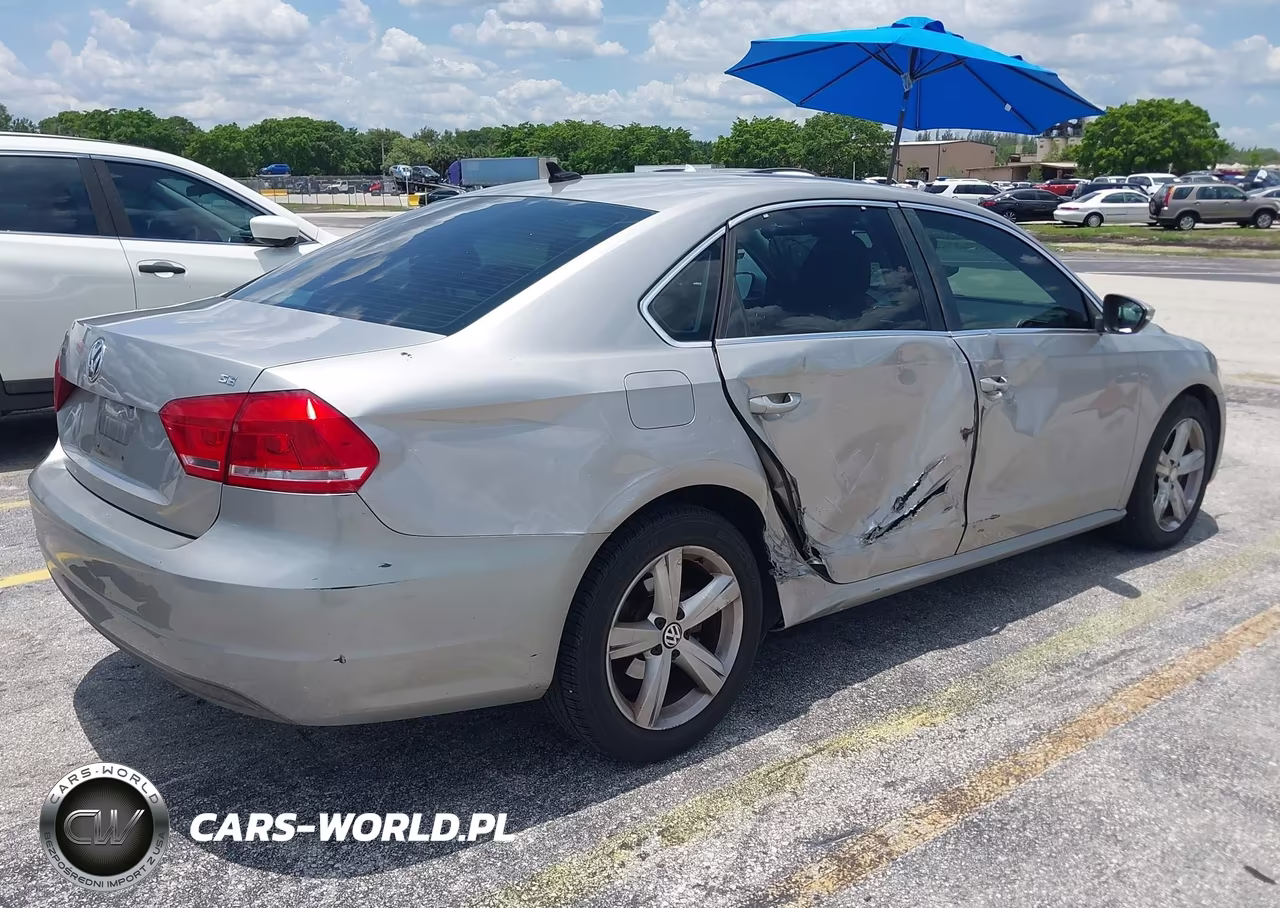 2012 Volkswagen Passat 2.5L Se VIN:1VWBP7A39CC005011 - 4