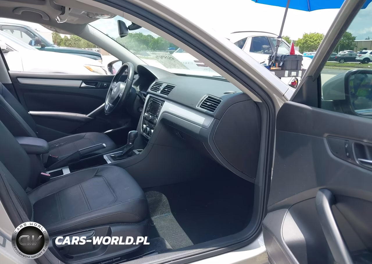 2012 Volkswagen Passat 2.5L Se VIN:1VWBP7A39CC005011 - 5