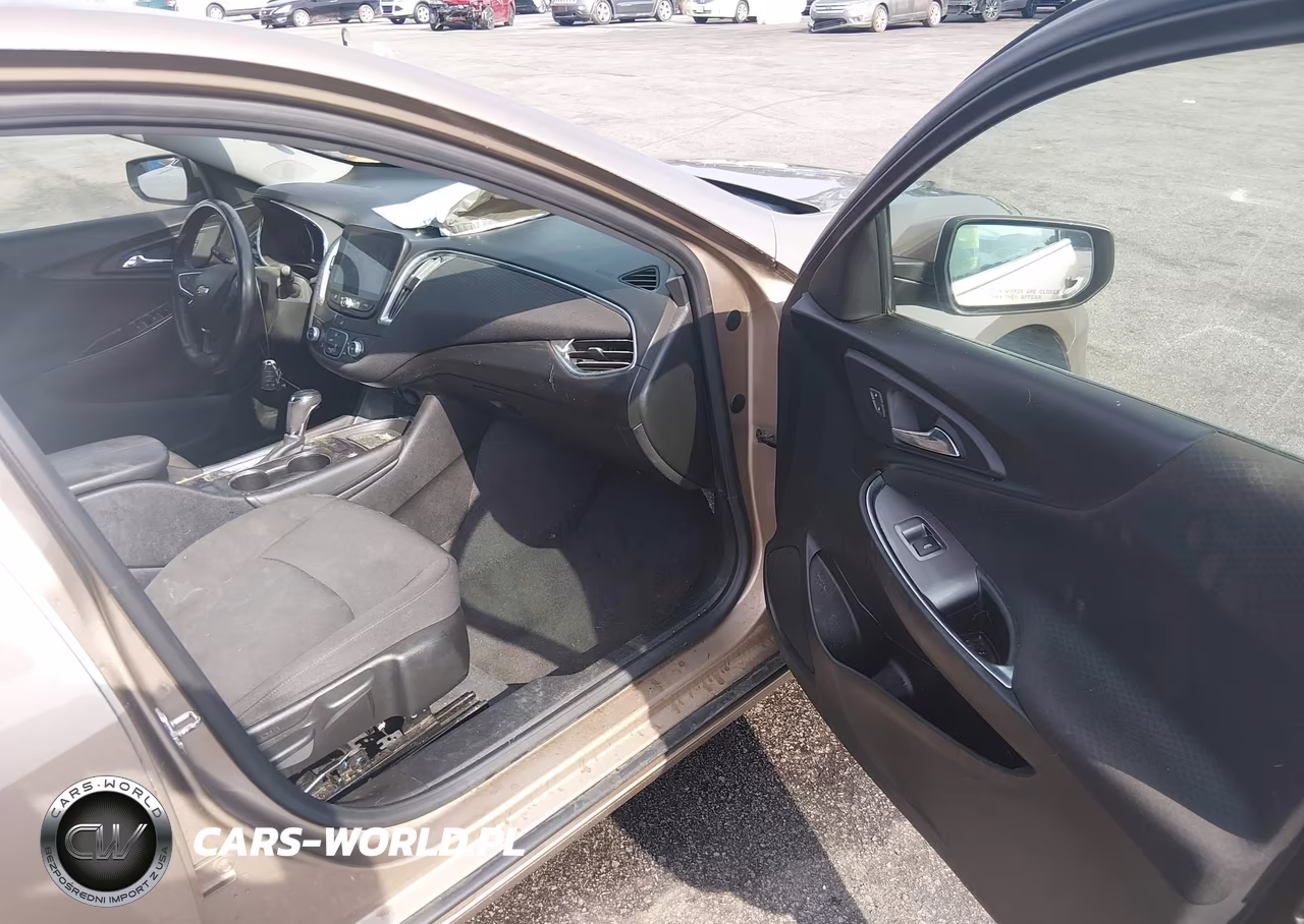 2018 Chevrolet Malibu Lt VIN:1G1ZD5STXJF267184 - 5